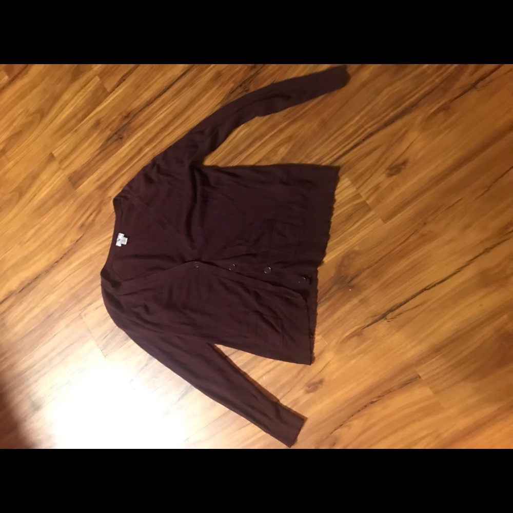 Worthington maroon cardigan